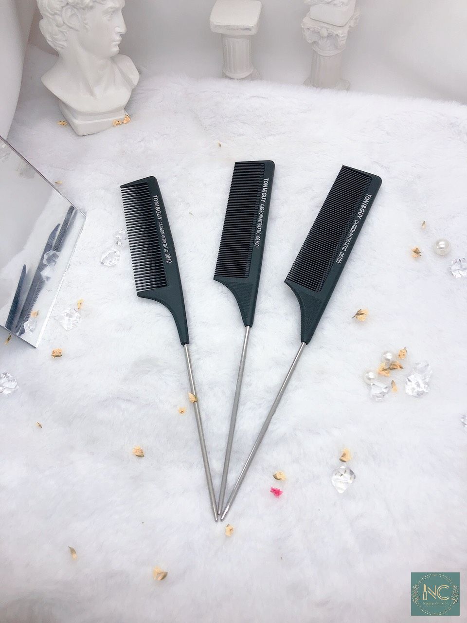 Lược cắt chui sắt toni & guy TM 0812