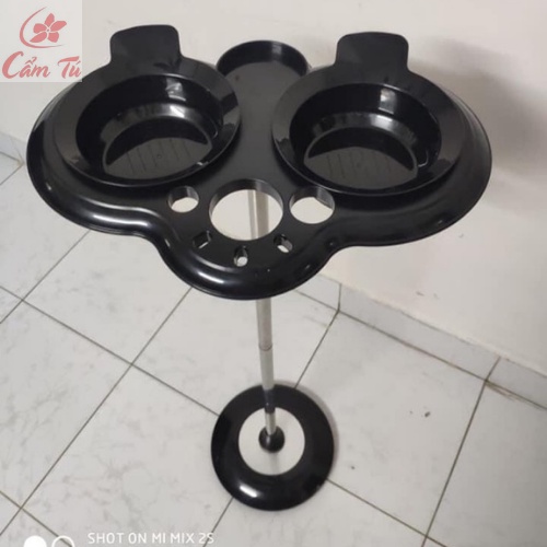 Cây đựng bát nhuộm với thiết kế tiện lợi cho salon