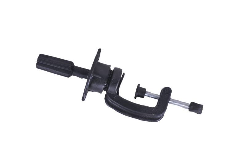 Chân manocanh học làm tóc kẹp bàn