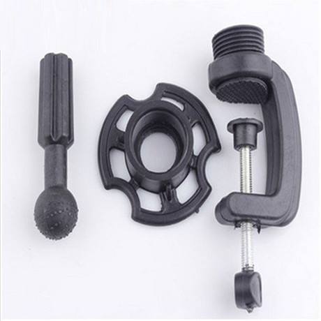 Chân manocanh học làm tóc kẹp bàn