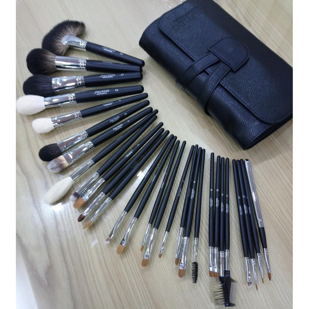 Bộ chổi 24 cây Makeup Forever Professional