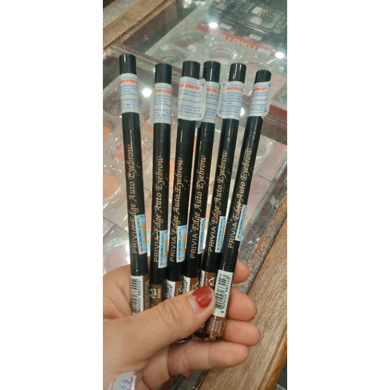 Chì mày Privia không lem, không trôi
