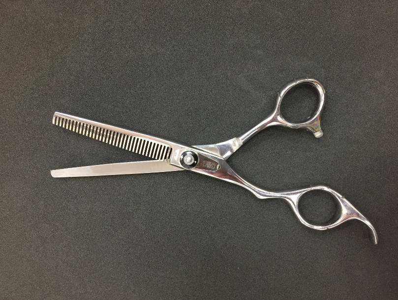 Kéo tỉa toni&guy tay trải  ST5-60Z