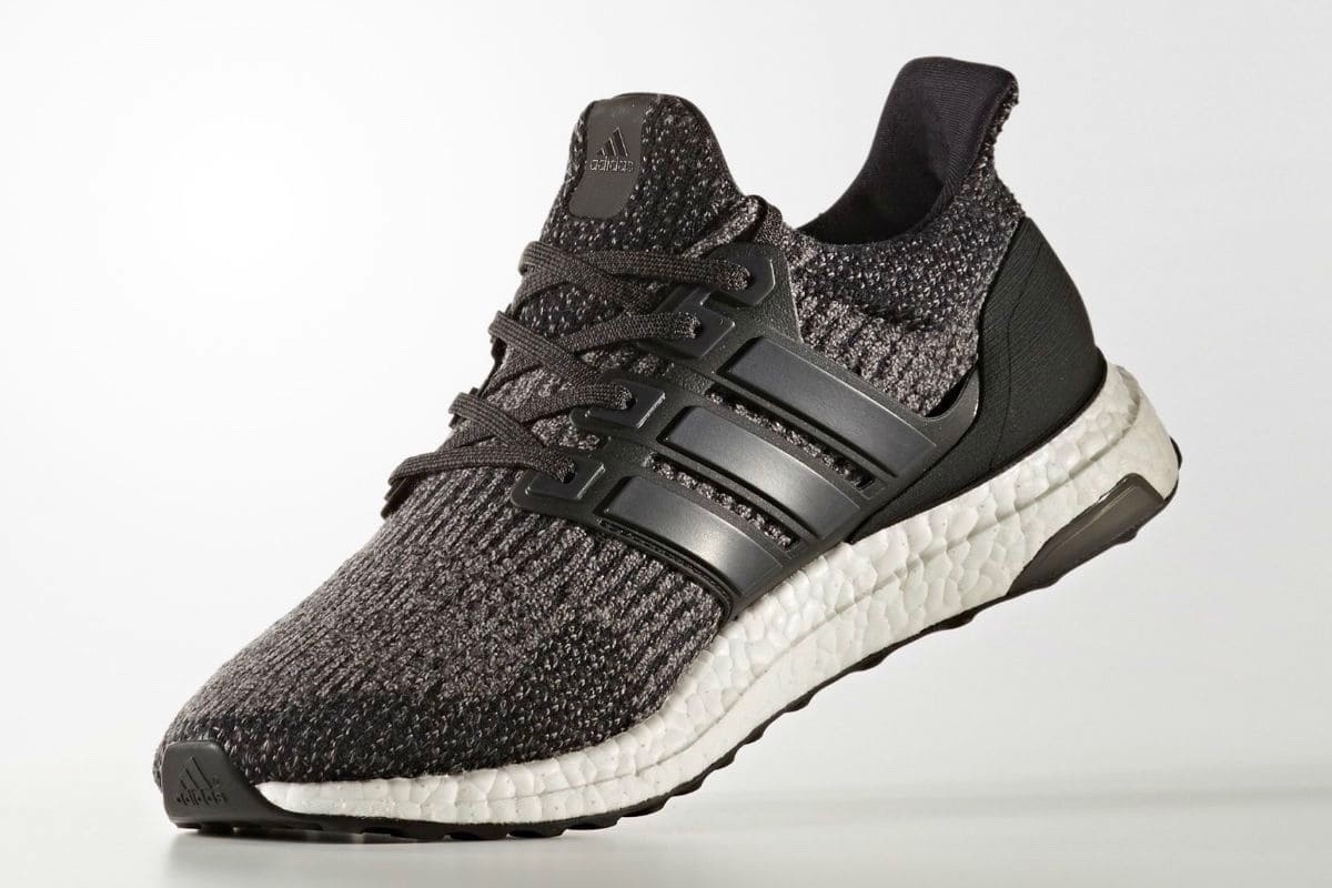 adidas-thay-doi-thiet-ke-cua-core-black-tren-ultra-boost-3-0