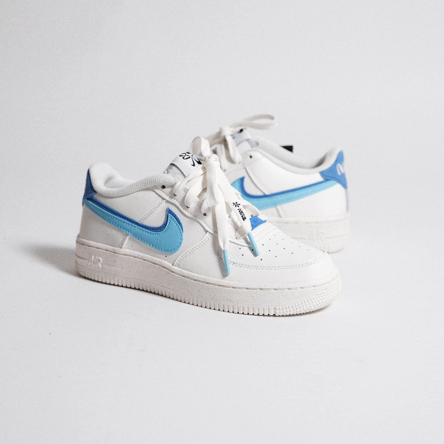 Nike Air Force 1 LV8 'Sail Medium Blue' - DQ0359-100