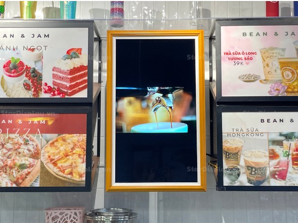 2023/06: Dự án lắp đặt màn hình quảng cáo khung tranh tại chi nhánh Cafeteria - Bakery