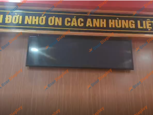 2022/10 : Dự án lắp đặt màn hình dạng thanh tại Hà Tĩnh