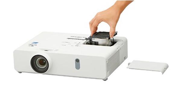 Máy chiếu Panasonic PT-VX420N