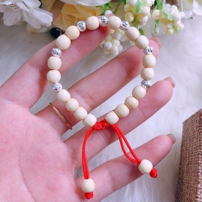 Một số điều cần lưu ý khi sử dụng vòng Dâu Tằm cho Bé