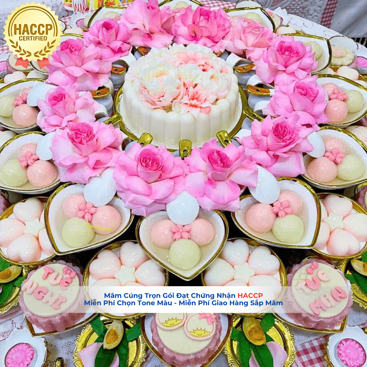 Mâm cúng bé gái đầy tháng