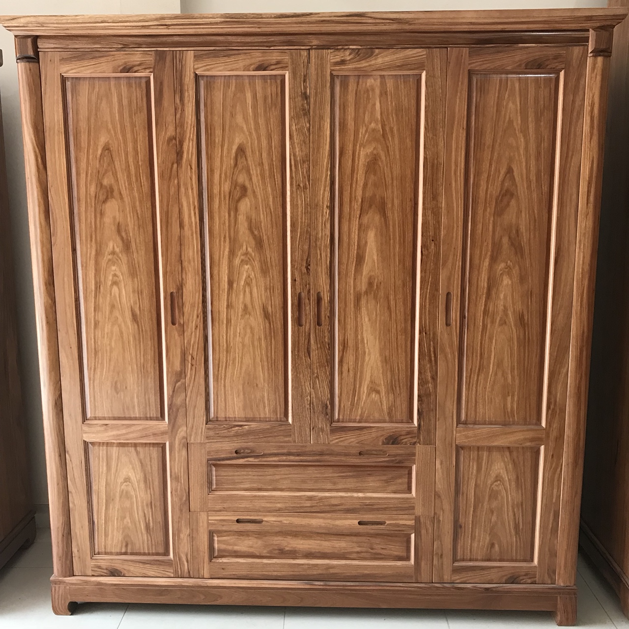 Tủ Áo Hương Vân Xám