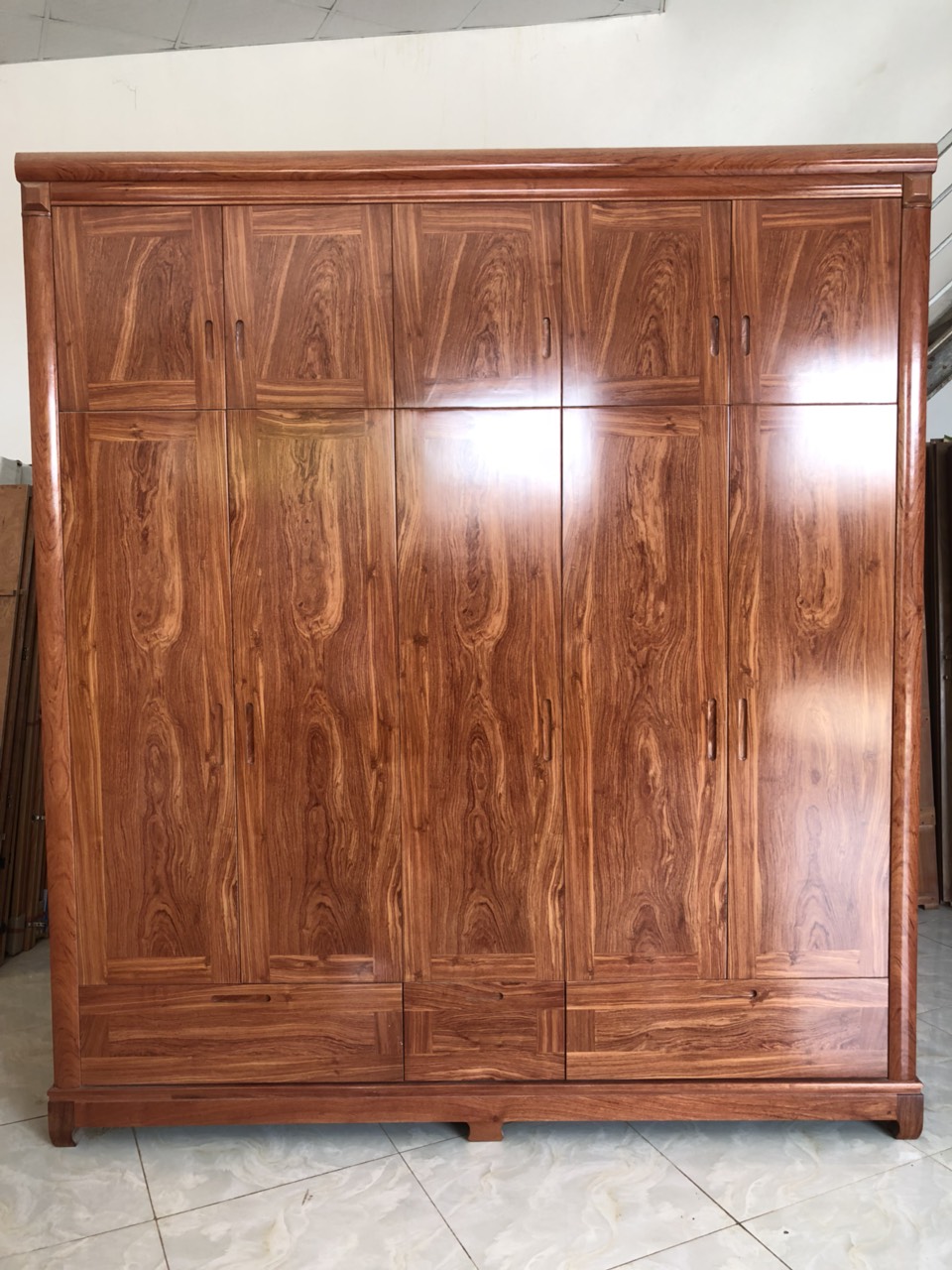 Tủ gỗ hương đá 5 ngăn