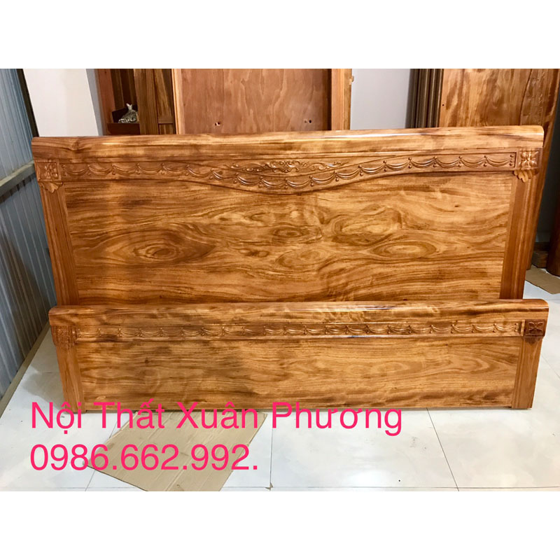 Giường gỗ hương xám