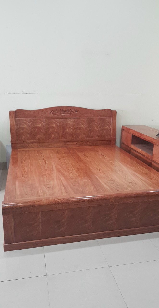 Giường ngủ gỗ cẩm