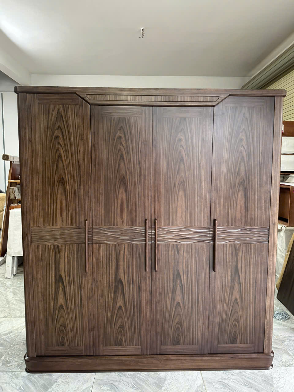 Tủ áo gỗ óc chó