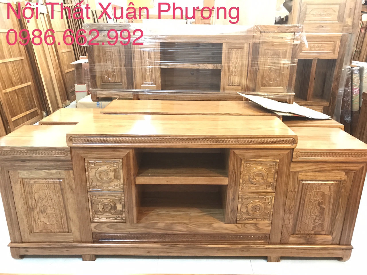 Kệ tivi Hương Vân