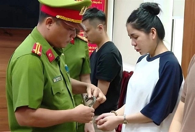 Vụ bắt Hằng Du Mục, Quang Linh Vlog: Bộ Công an thông tin mới nhất về các nguyên liệu sản xuất kẹo Kera