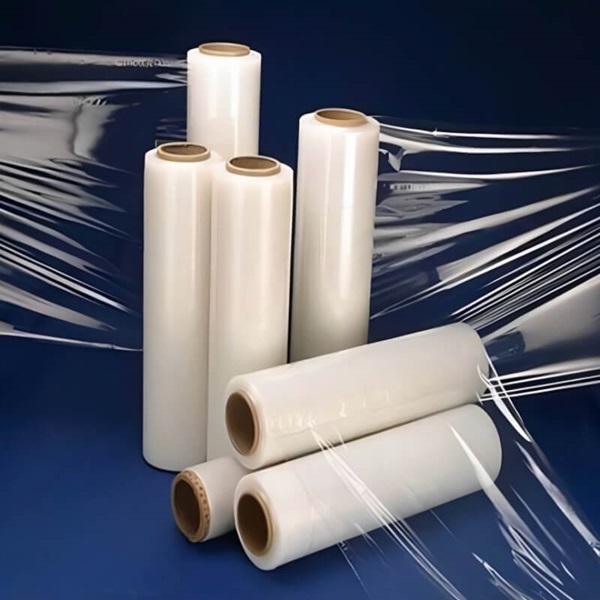 Màng co bọc giỏ quà tết giúp bảo vệ sản phẩm bên trong không bị bụi bẩn