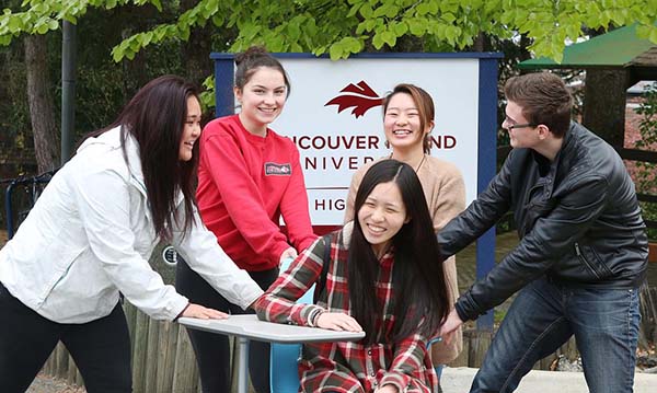 du học Vancouver Island University Canada