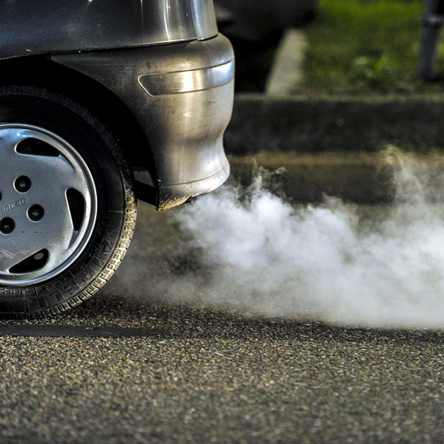 🚗💨 Ô TÔ NHẢ KHÓI TRẮNG CÓ NGUY HIỂM KHÔNG? 🚗💨