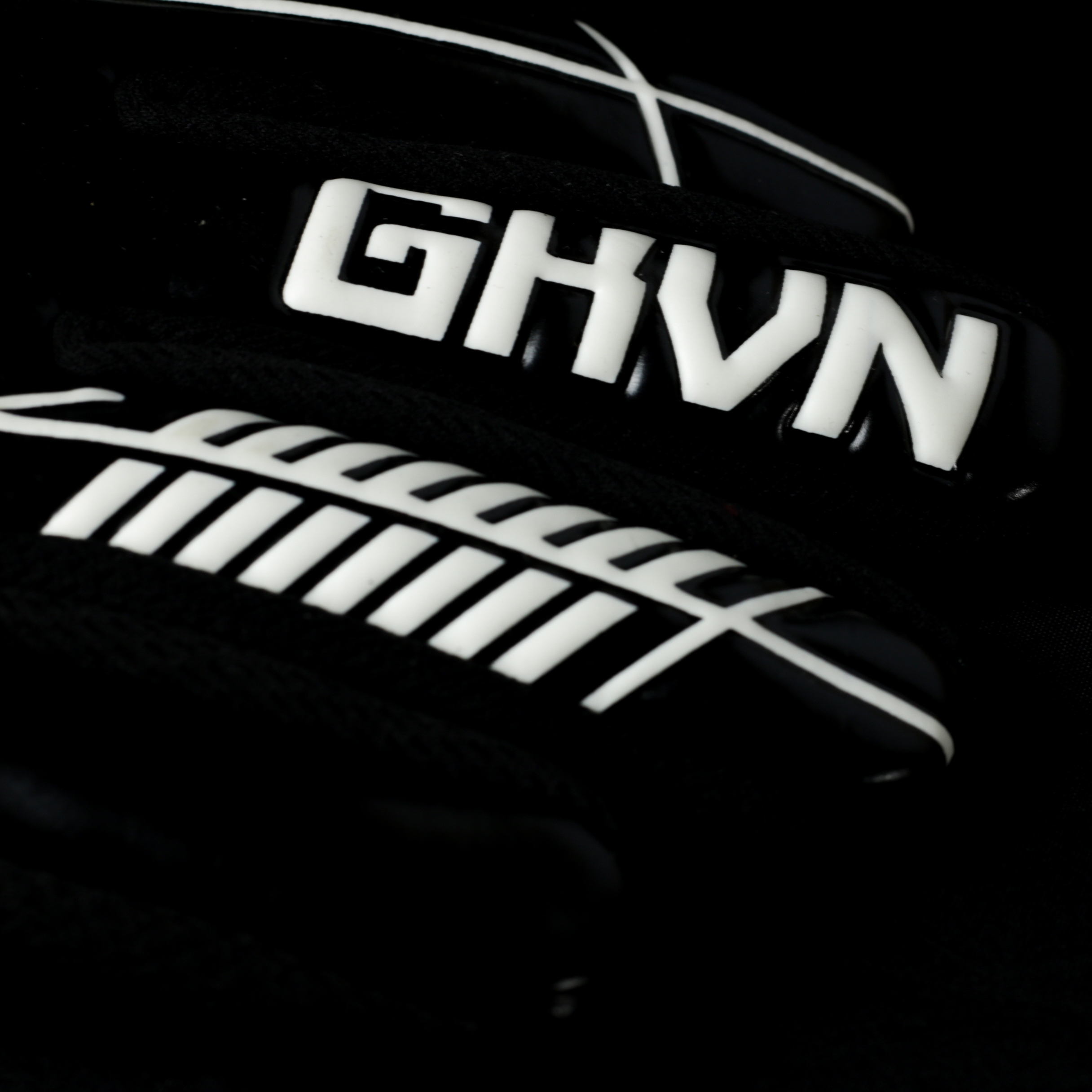 Găng Tay Thủ Môn GKVN Bền - Đen