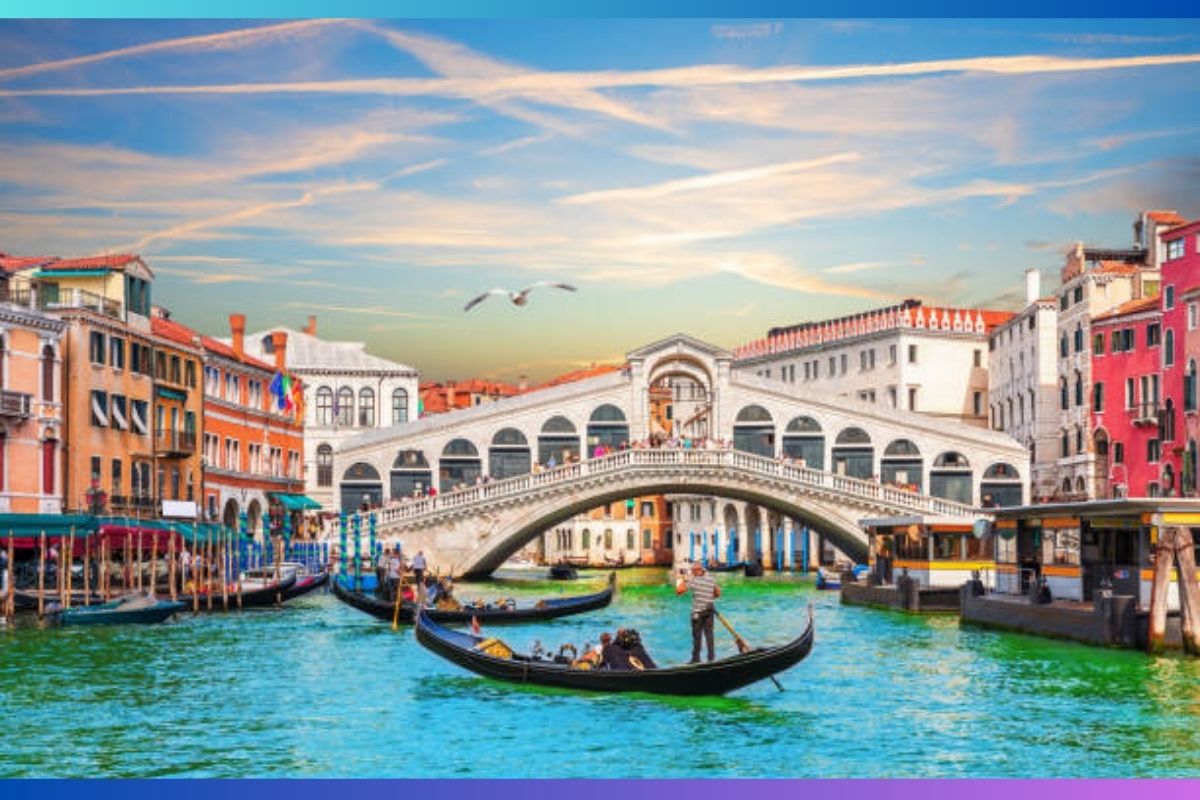 Thuyền Gondola Ở Venice, Ý: Biểu Tượng Lãng Mạn Và Di Sản Lịch Sử