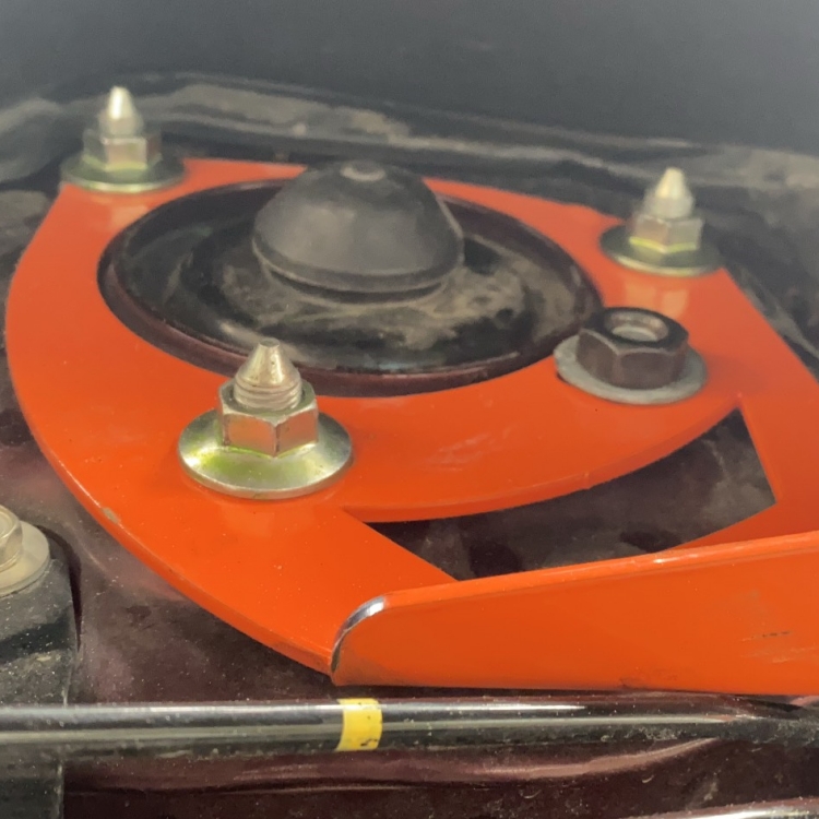 Thanh Can Bang Strut Bar Honda CR-V