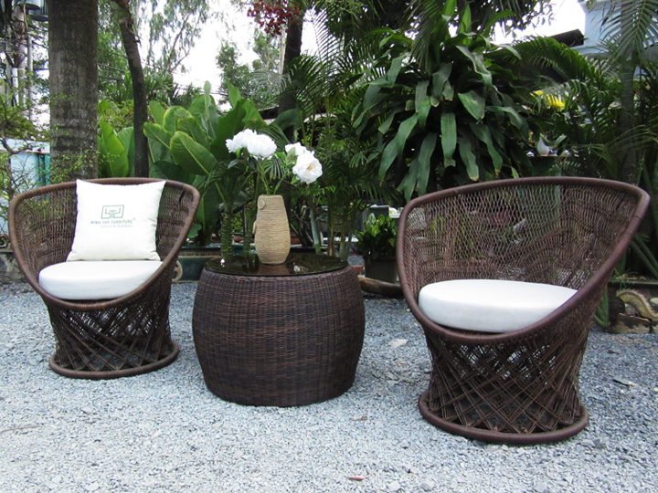 Những mẫu bàn ghế ban công mà bạn không thể bỏ qua. 13 BÀN GHẾ NGOÀI TRỜI NHỰA GIẢ MÂY MT2A270