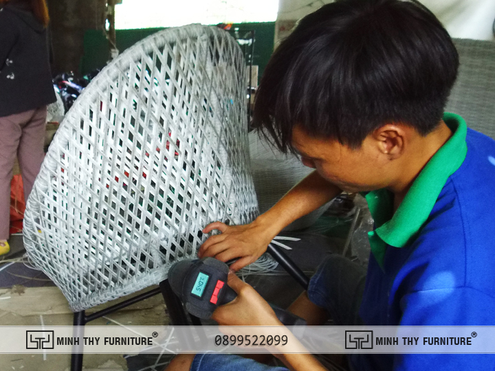 Đan ghế nhựa giả mây ban công MT2A158