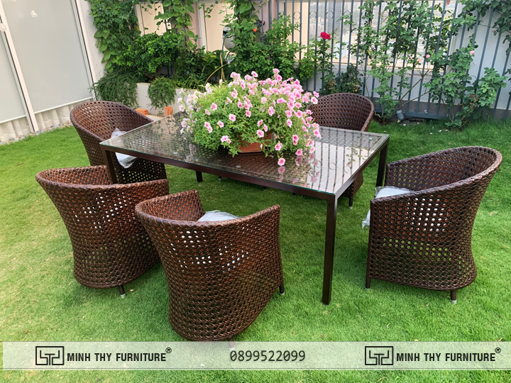 Bộ bàn ghế nhựa giả mây MT2A157 ngoài trời 6 ghế 1 bàn.