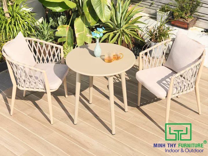 Khám phá Những Xu Hướng Bàn Ghế Cafe Sân Vườn Trong Năm 2023 - Cập Nhật Thông Tin Mới Nhất! 4 BỘ BÀN GHẾ BAN CÔNG MT2040