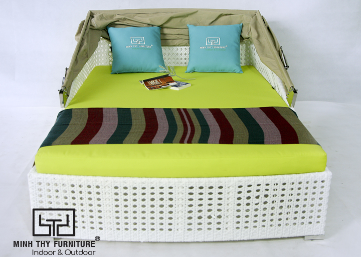 Những tip khi chọn giường hồ bơi có mái xếp che nắng 4 GHẾ HỒ BƠI MÂY NHỰA MT425