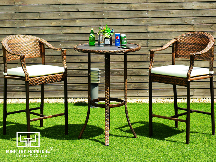 Những mẫu bàn ghế ban công mà bạn không thể bỏ qua. 25 GHẾ QUẦY BAR NHỰA GIẢ MÂY MT860
