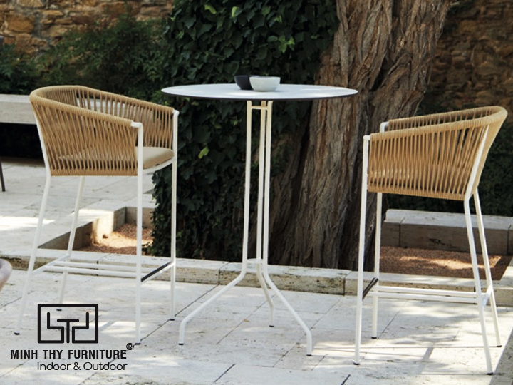 Những mẫu bàn ghế ban công mà bạn không thể bỏ qua. 27 GHẾ QUẦY BAR NHỰA GIẢ MÂY MT862