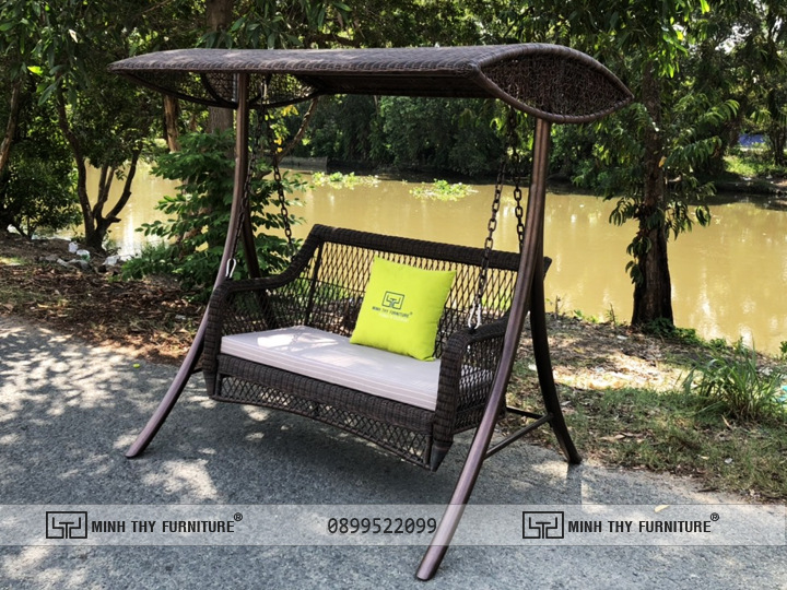 Xích đu nhựa giả mây