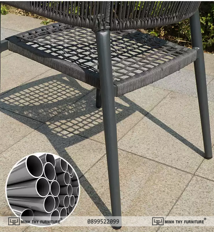 Giá sản phẩm nhựa giả mây dựa vào yếu tố nào? 4 gia ghe nhua gia may co dat khong 5