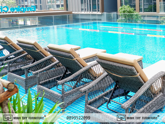 Một số dự án nội ngoại thất mây nhựa tiêu biểu của Minh Thy. 11 Ghế hồ bơi ngoài trời