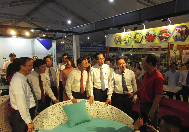 MINH THY FURNITURE THAM GIA TUẦN LỄ GIỚI THIỆU SẢN PHẨM CỦA DOANH NGHIỆP TP HCM TẠI TỈNH NGHỆ AN