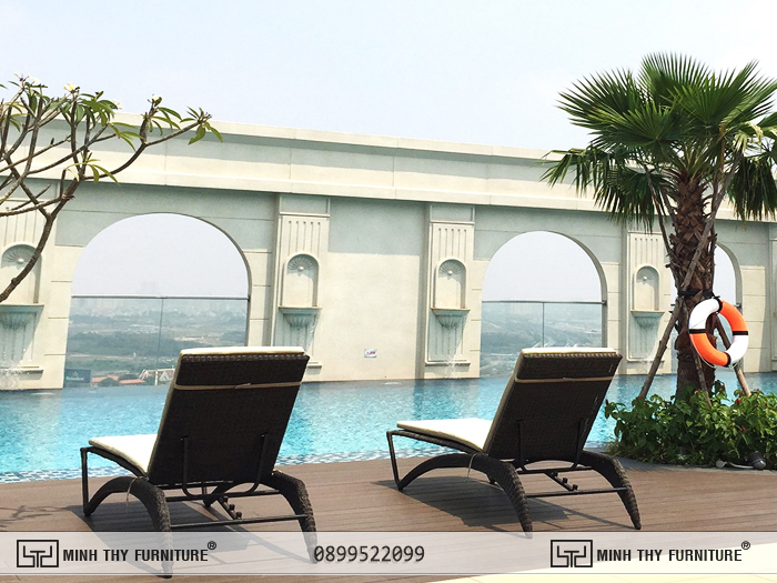 Một số dự án nội ngoại thất mây nhựa tiêu biểu của Minh Thy. 4 Ghế hồ bơi nhựa giả mây