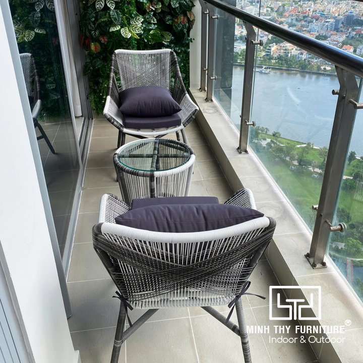 ban-ghe-ban-cong-ngoai-troi-mt2007