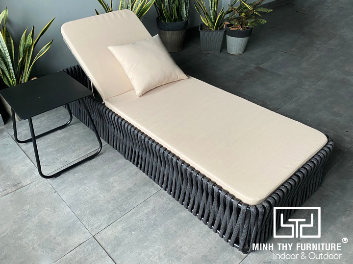 Ghế hồ bơi đan dây dù dẹp bánh mì MT4A55 6 GHẾ HỒ BƠI MÂY NHỰA MT4A55