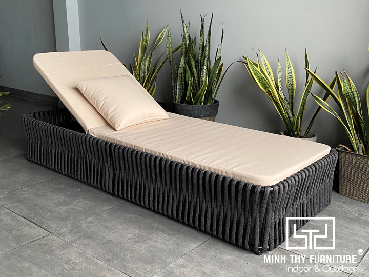 Ghế hồ bơi đan dây dù dẹp bánh mì MT4A55 5 GHẾ HỒ BƠI MÂY NHỰA MT4A55