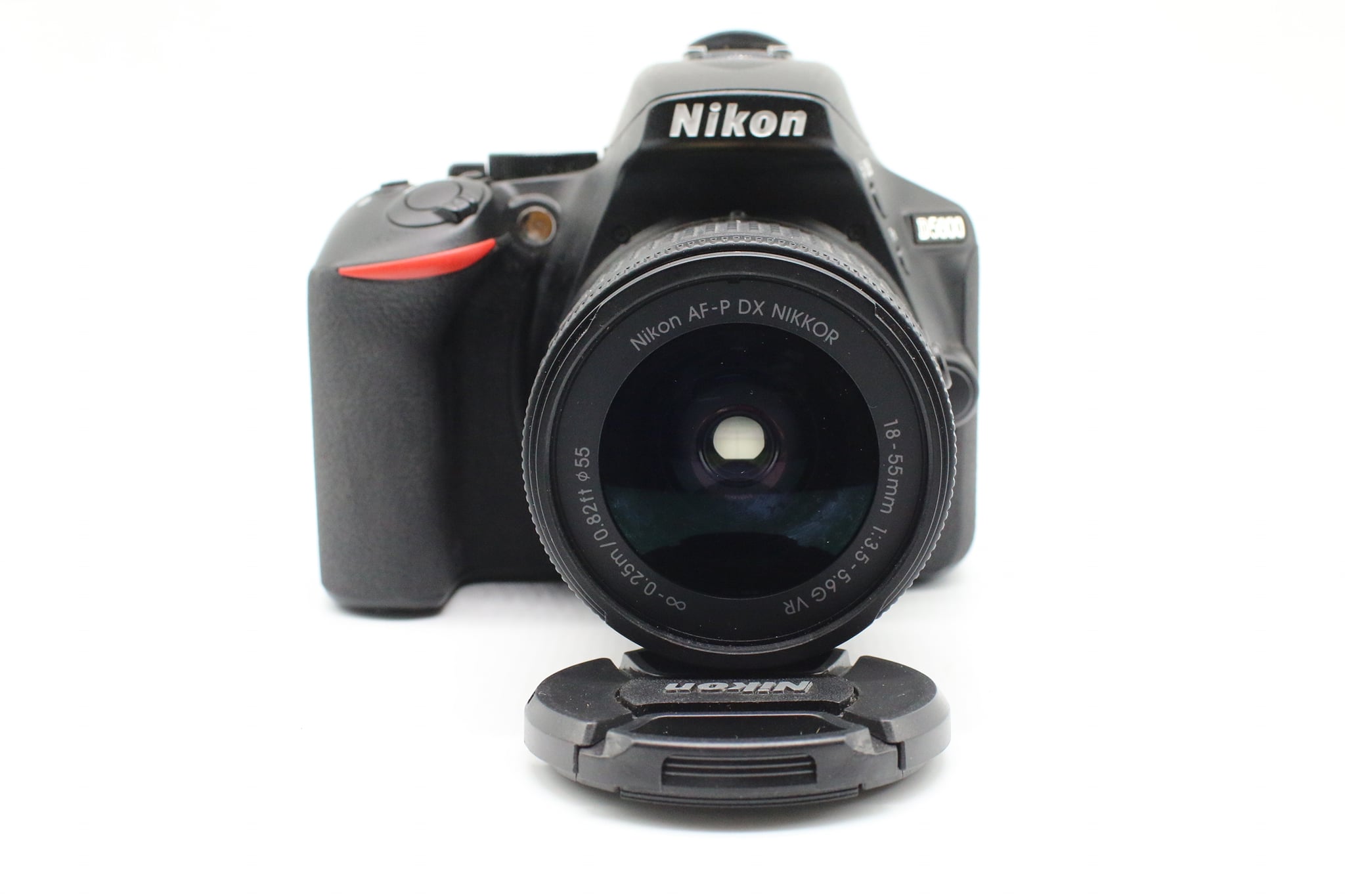 Máy ảnh Nikon D5600 kèm ống 18-55mm f3.5-5.6G VR