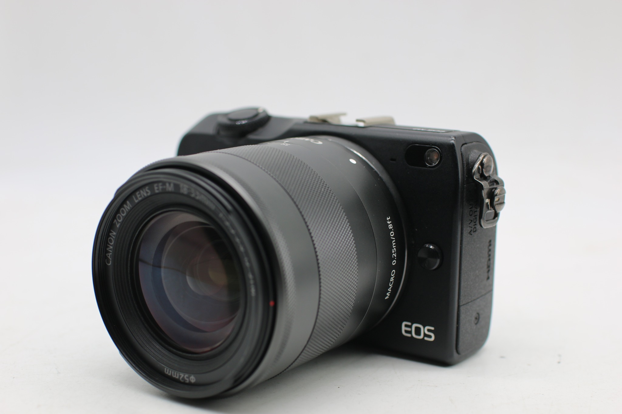 Máy ảnh Canon EOS M2 + Lens EF-M 18-55mm (Trắng/ Đen Máy ảnh Canon EOS M2 + Lens EF-M 18-55mm (Trắng/ Đen