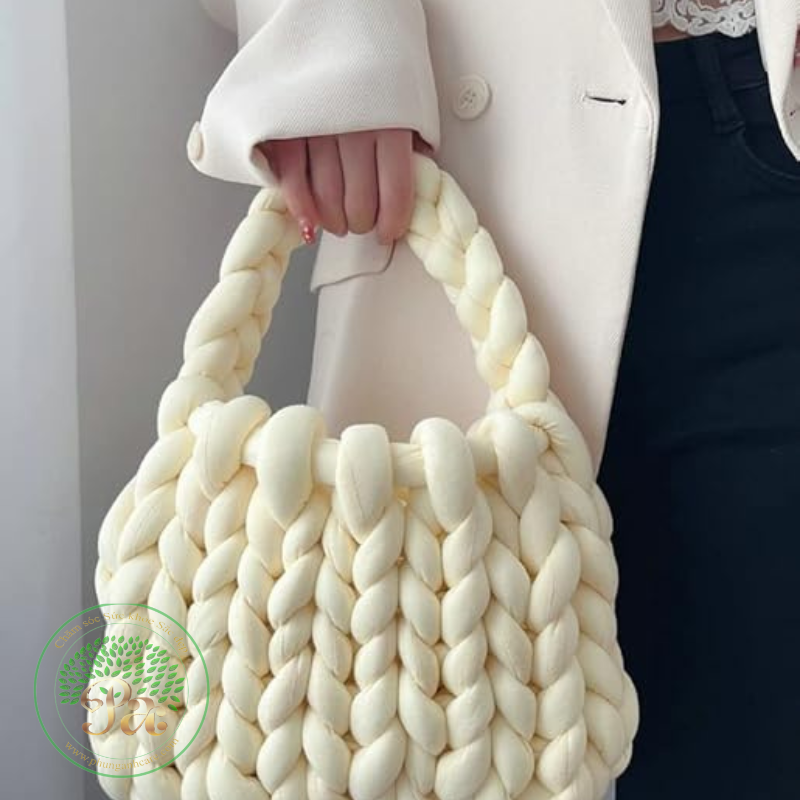 Túi len dày F21 màu trắng