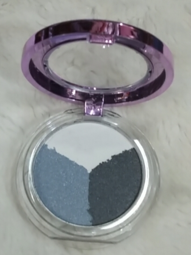 Màu mắt mira MIRA tricolor eyeshadow. 