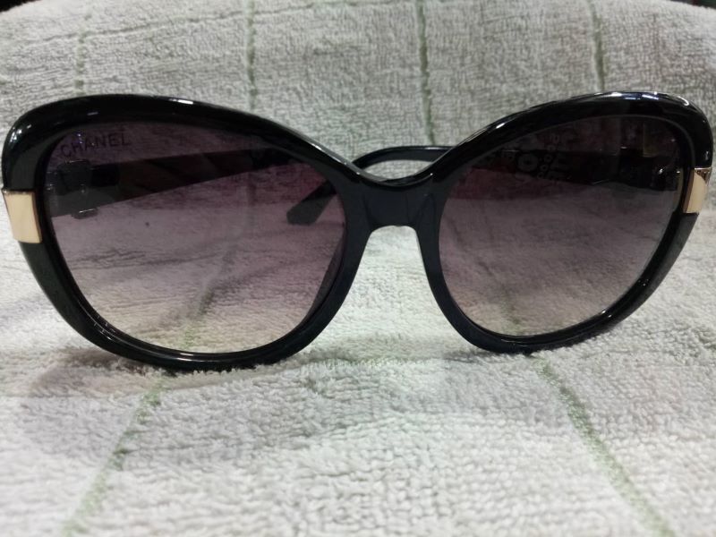 Kính Cartier cáo đính hột K880