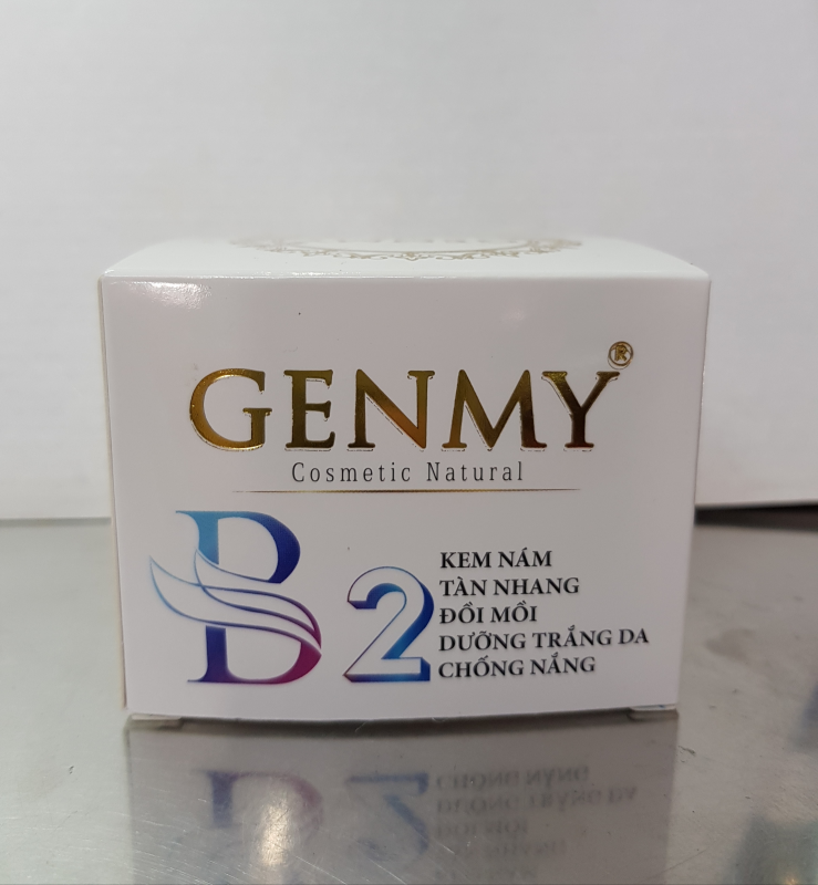 KEM DƯỠNG DA TRỊ NÁM GENMY