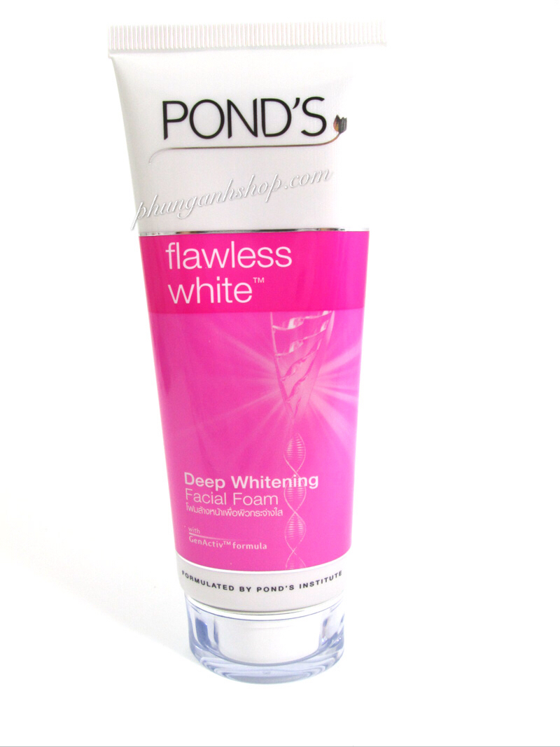Sữa rửa mặt FLAWLESS WHITE không tì vết Pond’s