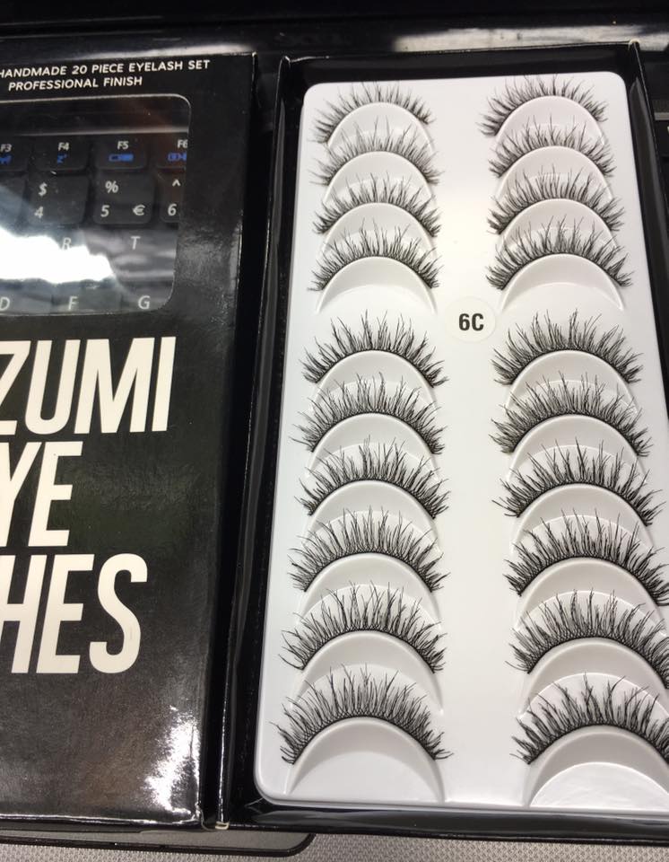 Lông mi KAZUMI khay 10 đôi.